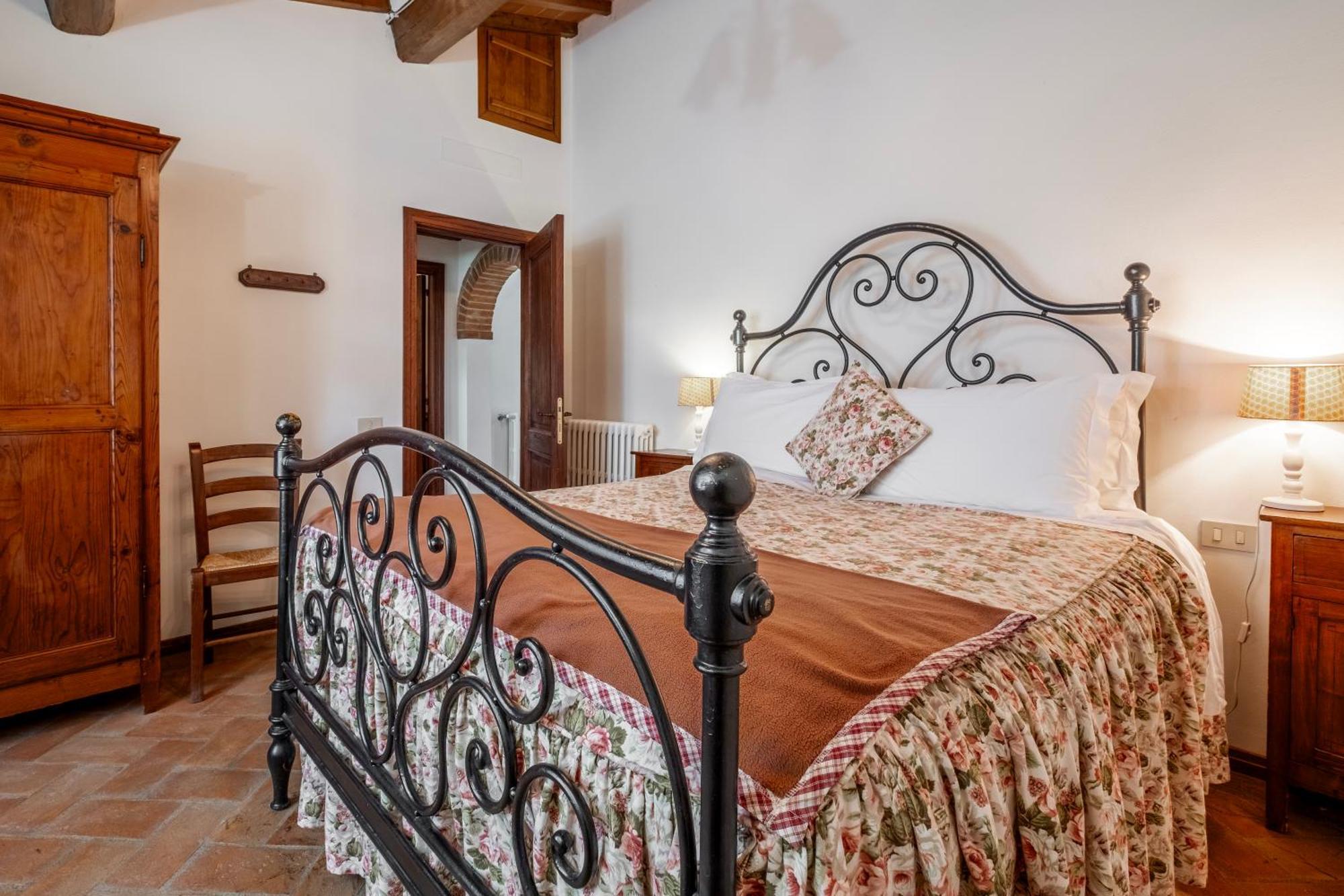 Agriturismo Borgo Sant'Ercolano Ciggiano Екстериор снимка