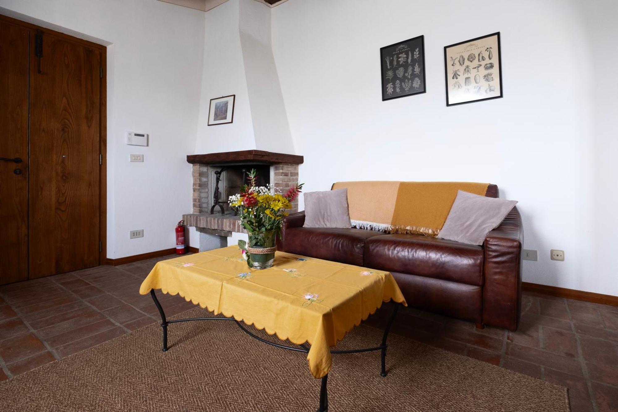 Agriturismo Borgo Sant'Ercolano Ciggiano Екстериор снимка